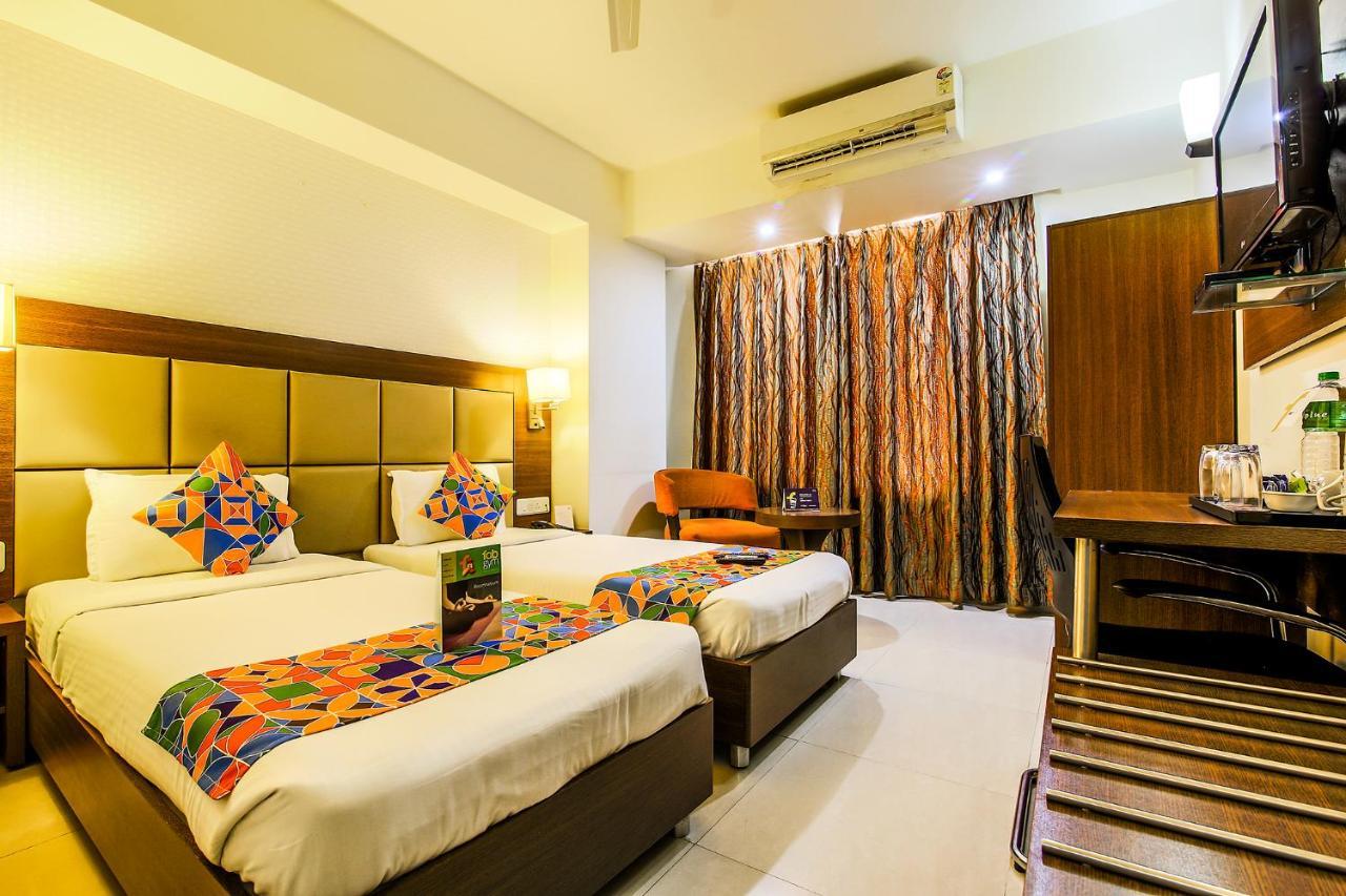 Fabhotel The Pinnacle Kutchery Chowk รานจี ภายนอก รูปภาพ